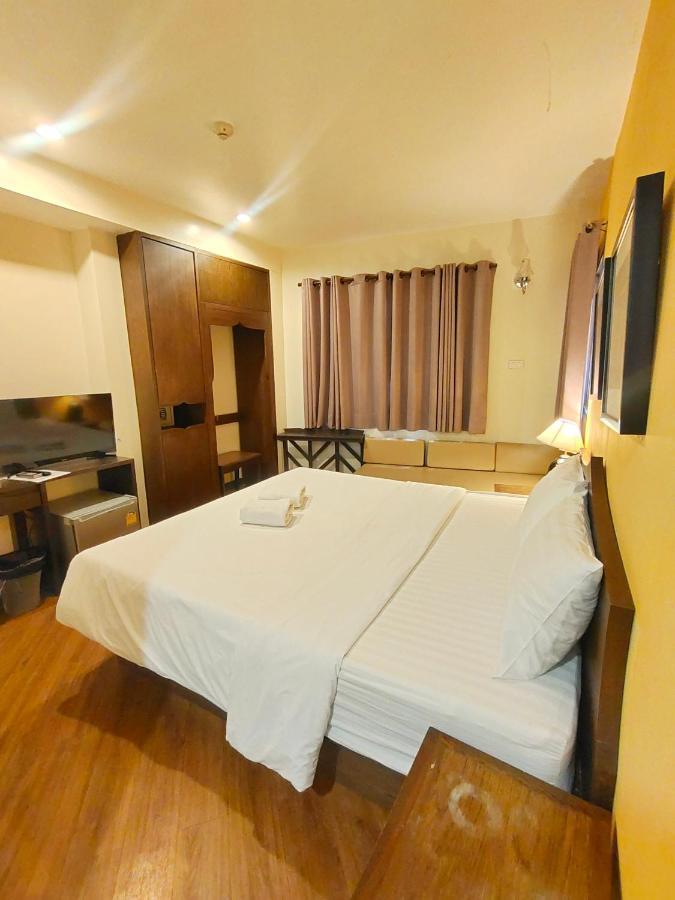 Vinary Hotel Sukhumvit Bangkok Eksteriør bilde