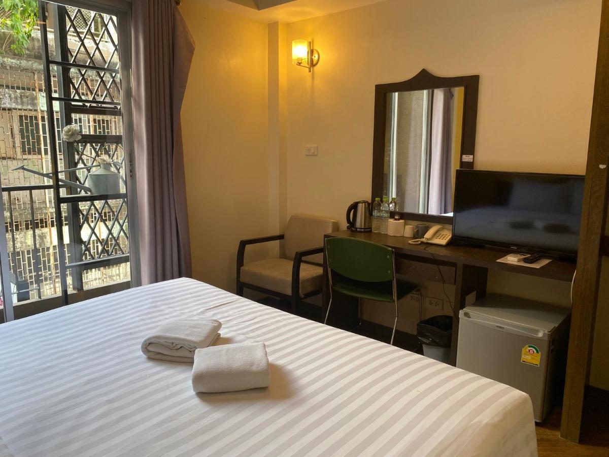 Vinary Hotel Sukhumvit Bangkok Eksteriør bilde