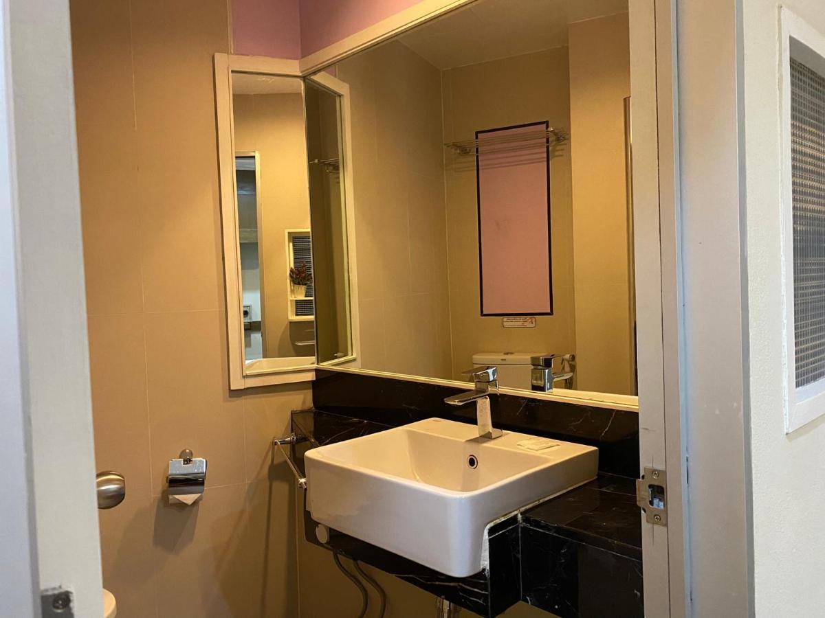 Vinary Hotel Sukhumvit Bangkok Eksteriør bilde
