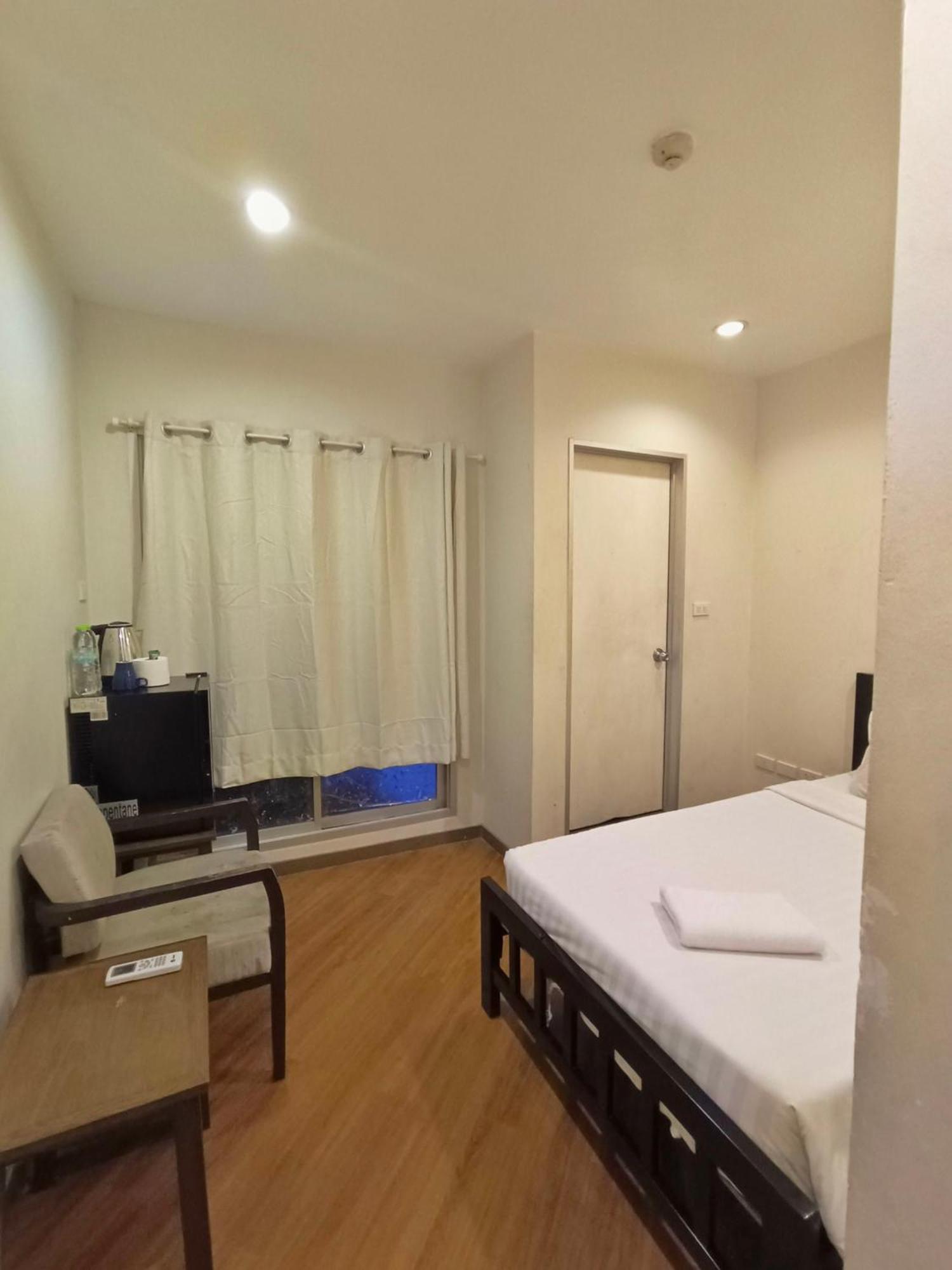 Vinary Hotel Sukhumvit Bangkok Eksteriør bilde